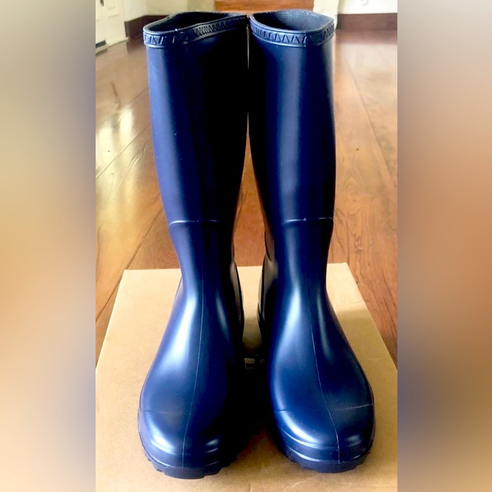NEW UGG RAIN BOOTS!! ☔️